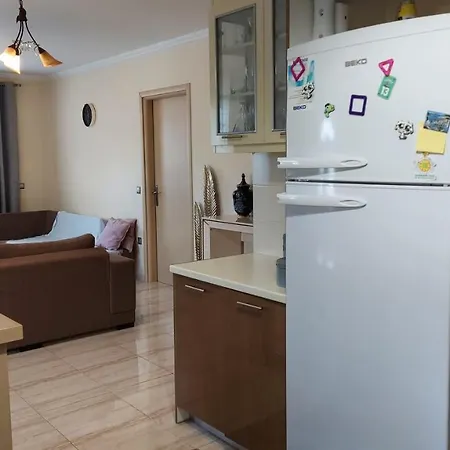 Zoe's Cozy Near Airport Artemida (Attica)